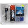 Image 1 : SCHICKS SHAVING SET