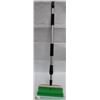 Image 1 : TELESCOPIC 36"-60" WASH BRUSH