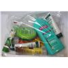 Image 1 : BAG OF ASSORTED MOISTURIZERS
