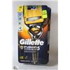 Image 1 : LOT OF 2 GILLETTE FUSHION RAZORS