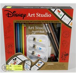 DISNEY ART STUDIO SET