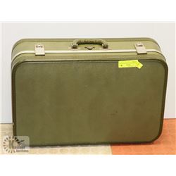 VINTAGE 1950's MCBRINE LUGGAGE  SUITCASE.