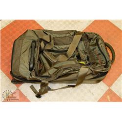 EDDIE BAUER BAG EXPEDITION DROP BOTTOM ROLLING