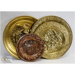 FLAT OF 4 LARGE BRASS PLATES AND 1 COPPER