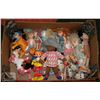 Image 1 : FLAT OF DOLLS AND ANIMALS