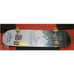 DISNEY LIGHTNING MCQUEEN SKATEBOARD