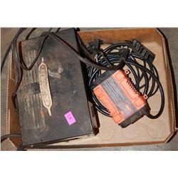 MOTOMASTER ELIMINATOR TRICKLE CHARGER & BATTERY