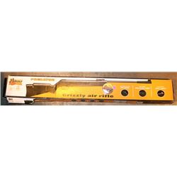 GRIZZLY PREDATOR AIR RIFLE WITH PELLETS