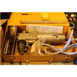 WALTER ELECTRIC V-DECK NIBBLER POWER TOOL, V-16