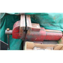 LARGE TABLE VISE