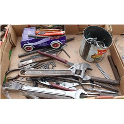 FLAT OF HAND TOOLS INCLUDES ALLEN KEYS, PLIERS & MORE