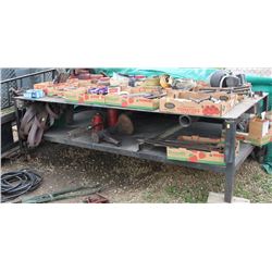 4FT X 8FT WELDING TABLE - C/W CORNER CHAIN VISE &
