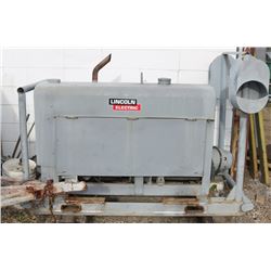 LINCOLN WELDER, 200AMP, GAS ENGINE, DRY SKIDS