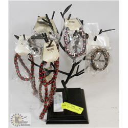 DISPLAY TREE WITH MAGNETIC JEWELRY