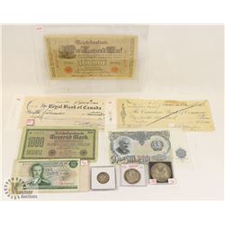 LOT OF ASSORTED WORLD CURRENCY