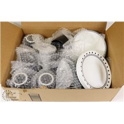 SET OF CORELLE DISHES FOR A PARTY OF 8 COMPLETE.