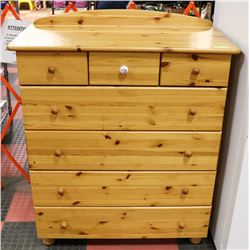 7 DRAWER PINE DRESSER, 38"X19.5"X45.5".
