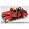 Image 1 : METAL FARM TRUCK RED.