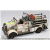 Image 1 : METAL FIRE ENGINE WHITE.