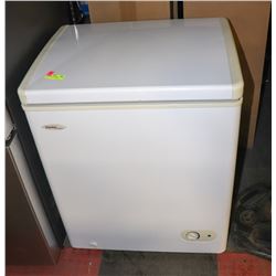 APARTMENT SIZE FREEZER, 26.5"X22.5"X32.5".