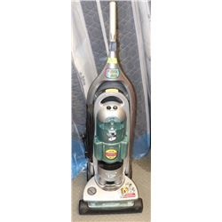BISSELL 12 AMP BAGLESS VACUUM LIFT OFF REVOLUTION
