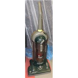 GE BAGLESS 12 AMP UPRIGHT 15" CLEANING PATH