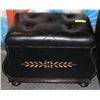 Image 1 : VINTAGE FOOT STOOL.