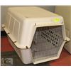 Image 1 : PET CRATE 20"W X 28"D X 20"H