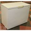 Image 1 : FRIGIDAIRE CHEST FREEZER W 42" L 23" H 35"