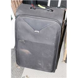 WINPARD LRG BLACK 28" ROLLING EXPANDABLE SUITCASE