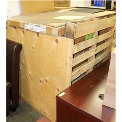 PALLET CRATE OF ASSORTED DESK PARTS.