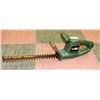 Image 1 : BLACK N DECKER HEDGE TRIMMER.