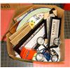 Image 1 : BOX W/HOUSEHOLD ITEMS INCL. PLAQUES,