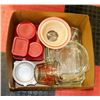 Image 1 : BOX W/BAKING ITEMS - PYREX & FIREKING