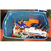 Image 1 : TOTE WITH NERF GUNS AND AMMO