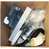 Image 1 : BOX OF ASSORTED HOUSEHOLD INCL MAGIC BULLET,