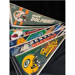 VINTAGE NFL FOOTBALL PENNANTS LOT