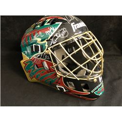 2005-06 MINNESOTA WILD TEAM SIGNED GOALIE MASK W/ COA