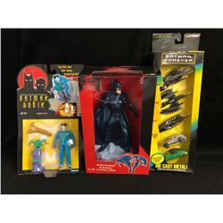 BATMAN TOY FIGURES/ VEHICLES LOT