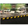 Image 2 : Hot Wheels Classic Ghostbusters Ecto-1 and Ecto-1A Die-Cast Vehicle 2-Pack