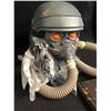 Image 2 : Killzone 3 Helghast Gas Mask Helmet Limited Edition Display Storage Case