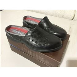 Ladies BlackJada Mule- Size 7