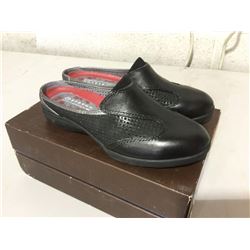 Aravon Jada Mule Black Size 5