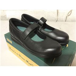 Ladies Bloom Black Calf Size 5.5