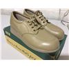 Image 1 : Drew Villager Taupe Calfskin Size 8.5