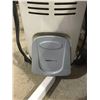 Image 2 : UberHausSpace Heater