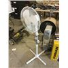 Image 1 : Oscillating Pedestal Fan