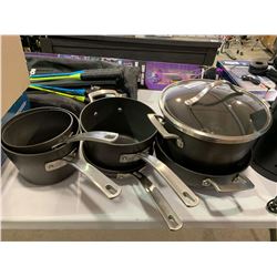 Lot of 7 sauce pans