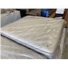 Image 2 : FLOOR MODEL DISPLAY King Size Euro Top Mattress
