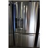 Image 1 : 33" STAINLESS STEEL LG FRIDGE WITH BOTTOM FREEZER AND WATER & ICE